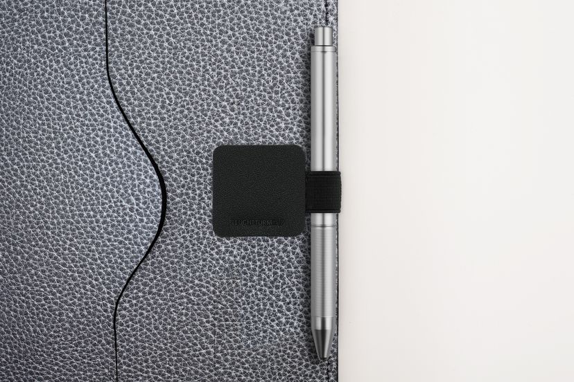 308925_NB_PenLoop_blk_BM_01.jpg